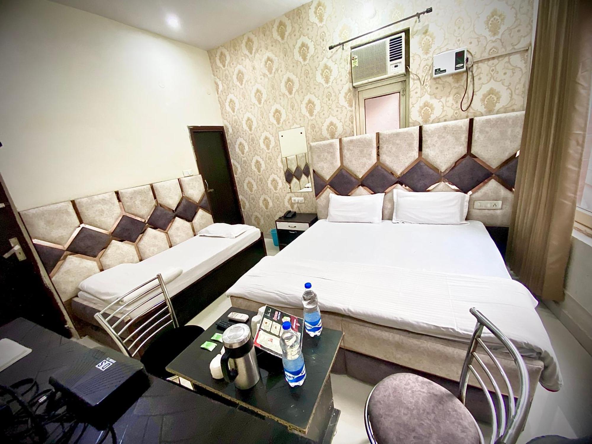 Swaran Hotel 암리차르 외부 사진