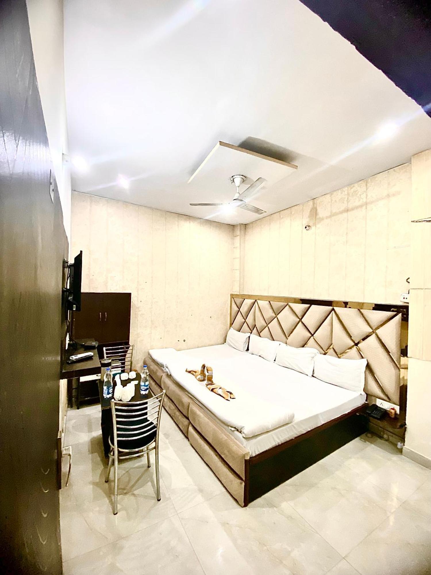 Swaran Hotel 암리차르 외부 사진